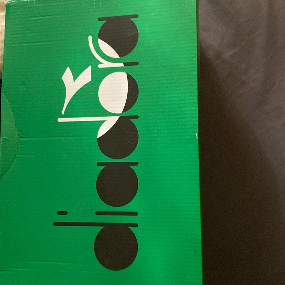 Great material and style of shoe